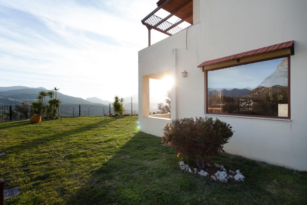 Villa Spiti Louloudis Spilion ภายนอก รูปภาพ